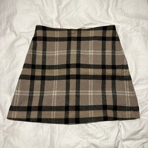 Plaid skirt from Aritzia by Wilfred.